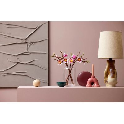 4. LEGO Botanicals 11510 - Magnolia Branches