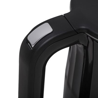 4. ADLER AD 1350 electric kettle