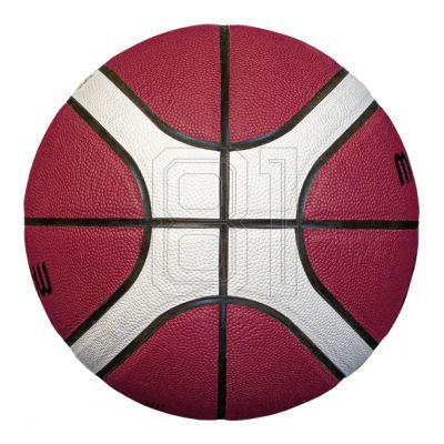 9. Molten BG4050 basketball