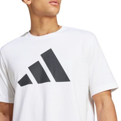 5. adidas PWR 3 Graphic Tee M IY8582