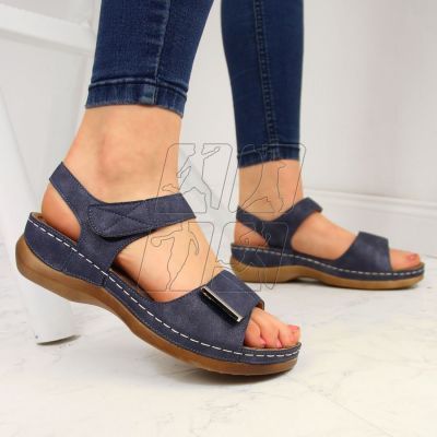 3. Velcro sandals eVento W EVE223C navy blue