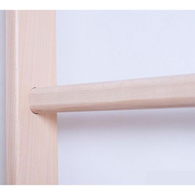 24. LADDER WITH WOODEN BAR AND ACCESSORIES BENCHK 112+A204
