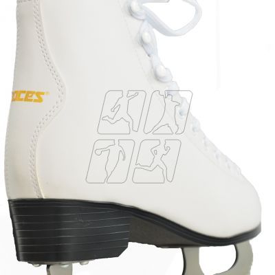 4. Roces Paradise Blade 450635 01 figure skates