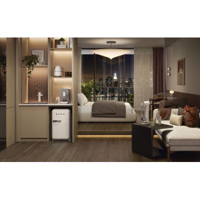 31. Coffee machine KLF03RDEU red
