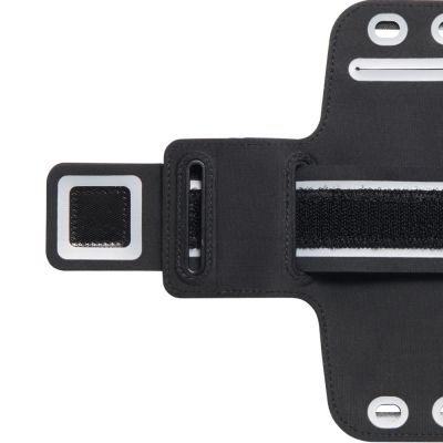 4. Spigen A703 sports armband 6.9'' - black