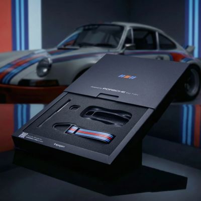 17. Spigen Porsche Key Fob Cover PK100 for car keys - black