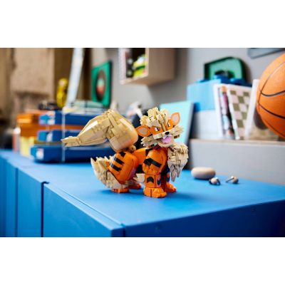 17. LEGO Pokémon 72160 - Arcanine