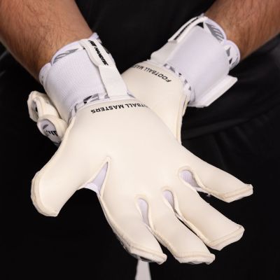 3. FM Invictus X Pro S974877 Goalkeeper Gloves