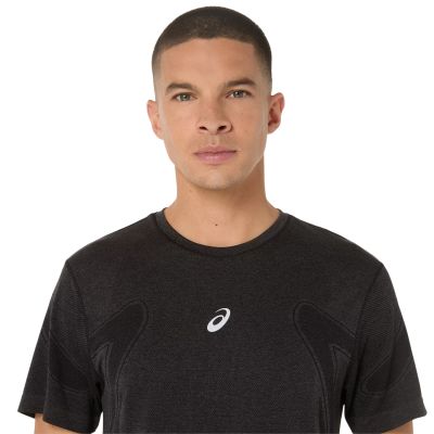 4. ASICS Road Seamless SS Top 2011D355-001 Black L