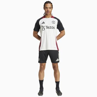 4. Adidas Manchester United Training JSY M JE3726 T-shirt