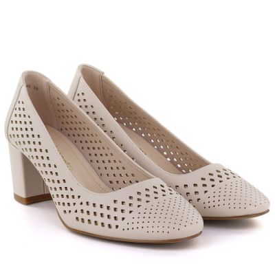 3. Beige openwork pumps with a block heel, Sergio Leone PB848