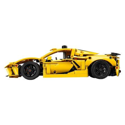 4. LEGO Technic 42205 – Chevrolet Corvette Stingray