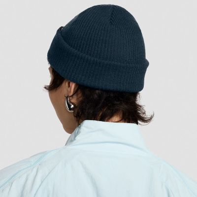 3. Nike Terra Cap HF0176-478