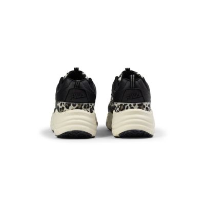 6. Fila Skye ZP women's sports shoes sneakers fashionable comfortable lightweight