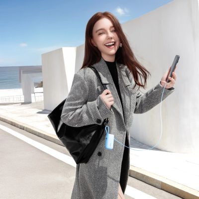 3. Joyroom JR-PR2L 10000mAh 35W Power Bank with Built-in Retractable USB-C Cable and USB-C Lanyard Cable - Blue