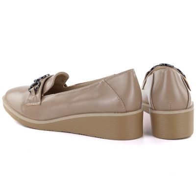 4. Women's beige wedge shoes with decoration M.Daszyński MR2265