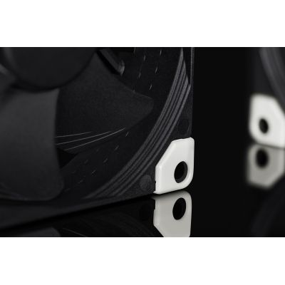5. NOCTUA 120mm NF-A9 PWM Chromax Black Swap Colors Fan