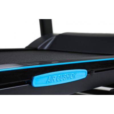 13. ZIPRO Notus treadmill 470 x 1350 mm 18 km/h