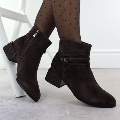 5. Women's leather ankle boots with decorative heel, brown, D&A S.Barski Premium Collection CR52-651