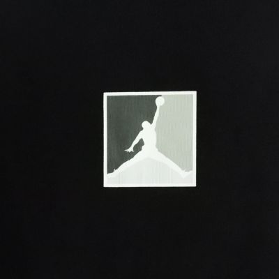 3. Air Jordan Brooklyn Men's T-Shirt - HQ8942-010