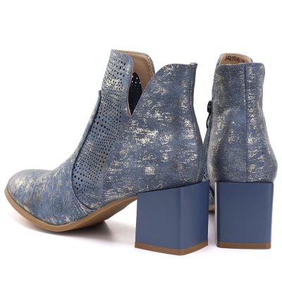 5. Women's openwork ankle boots with a block heel, blue M.Daszyński SA217-6