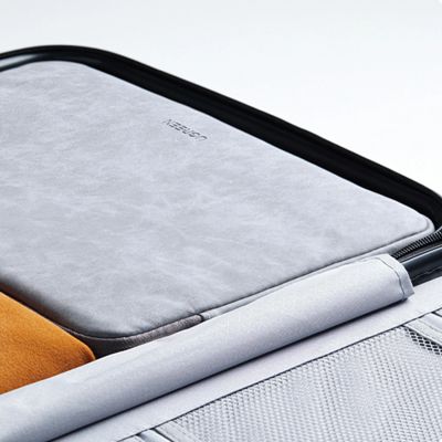 8. Ugreen LP187 case for a 14"-14.9" laptop - gray