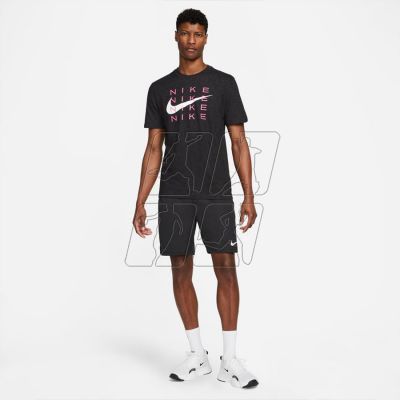 4. Nike Dri-Fit M DM5694 010 T-shirt
