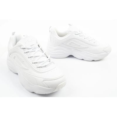 7. Fila women's sports shoes Skye ZP sneakers fashionable white lightweight