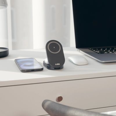 12. SBS 3-in-1 Foldable Wireless Charging Station QI2 MFI - Made for iPhone - Black