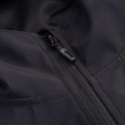 3. Men's Softshell AVANIR