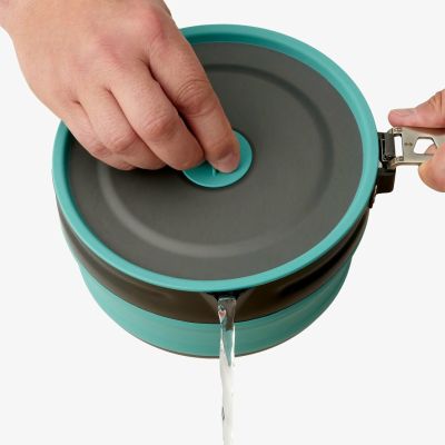 17. SEA TO SUMMIT Frontier UL 2.2L Collapsible Pot