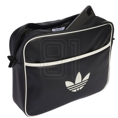 4. adidas AirLiner JX0251 bag