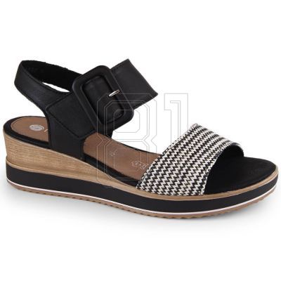 12. Leather wedge sandals Remonte W RKR646