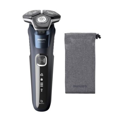 2. PHILIPS Series 5000 S5885/10 Shaver