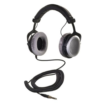 4. Beyerdynamic DT 880 PRO 250 OHM - Semi-open studio headphones