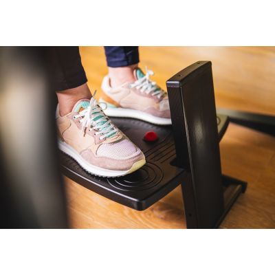 8. BakkerElkhuizen Footform Dual Black