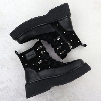 4. Women's leather ankle boots with rhinestones on the platform, black Goe SS2N4140