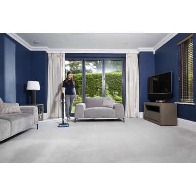 13. SHARK VACUUM CLEANER IZ300EU