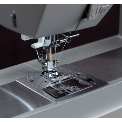 2. Singer HD6605 electric sewing machine, gray