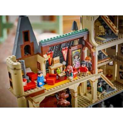 10. LEGO Harry Potter 76454 Hogwarts Castle: Main Tower