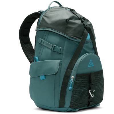 3. Nike ACG "DAYMAX" Backpack HJ8178-382