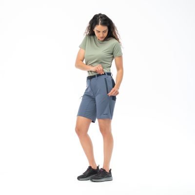 10. Women's LADY JANSE 1/2 Shorts