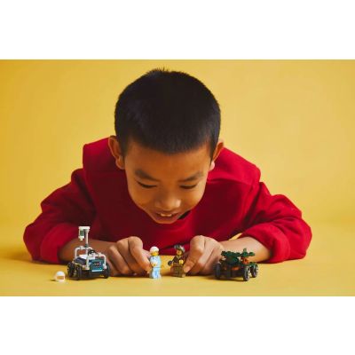 7. LEGO CITY 60459 Plane vs. Hospital Bed