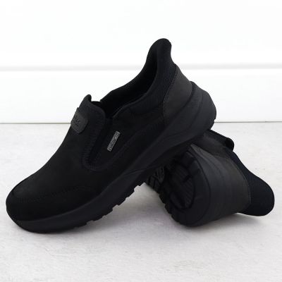 4. Men’s Waterproof Leather Slip-On Shoes, Black Rieker 06052-00