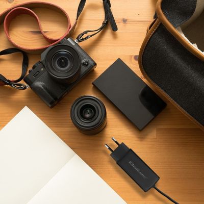 4. QOLTEC 90W GAN WALL CHARGER | 5-20V | 3-4.5A | USB-C 3.1