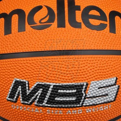 3. Molten MB5 basketball