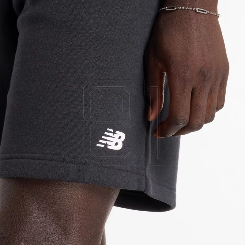 8. New Balance Sport Fleece Short 9" M MS43903BK