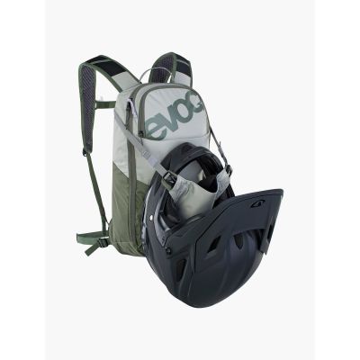 6. EVOC Ride 8 Hydration Backpack + Hydration Bladder 2 Stone Dark/Olive
