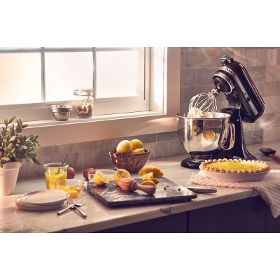 8. KitchenAid Artisan Kitchen Machine 5KSM175PSEOB 4.8 L