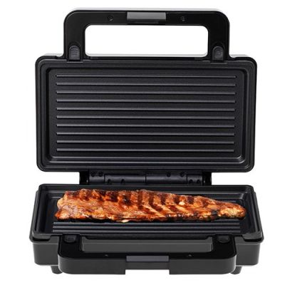 16. ADLER AD 3073 sandwich maker